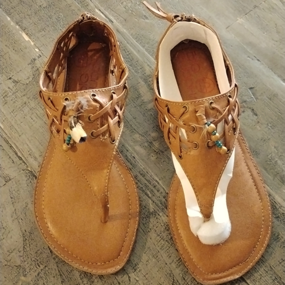 BIG BUDDAH women's brown sandals size 9.5